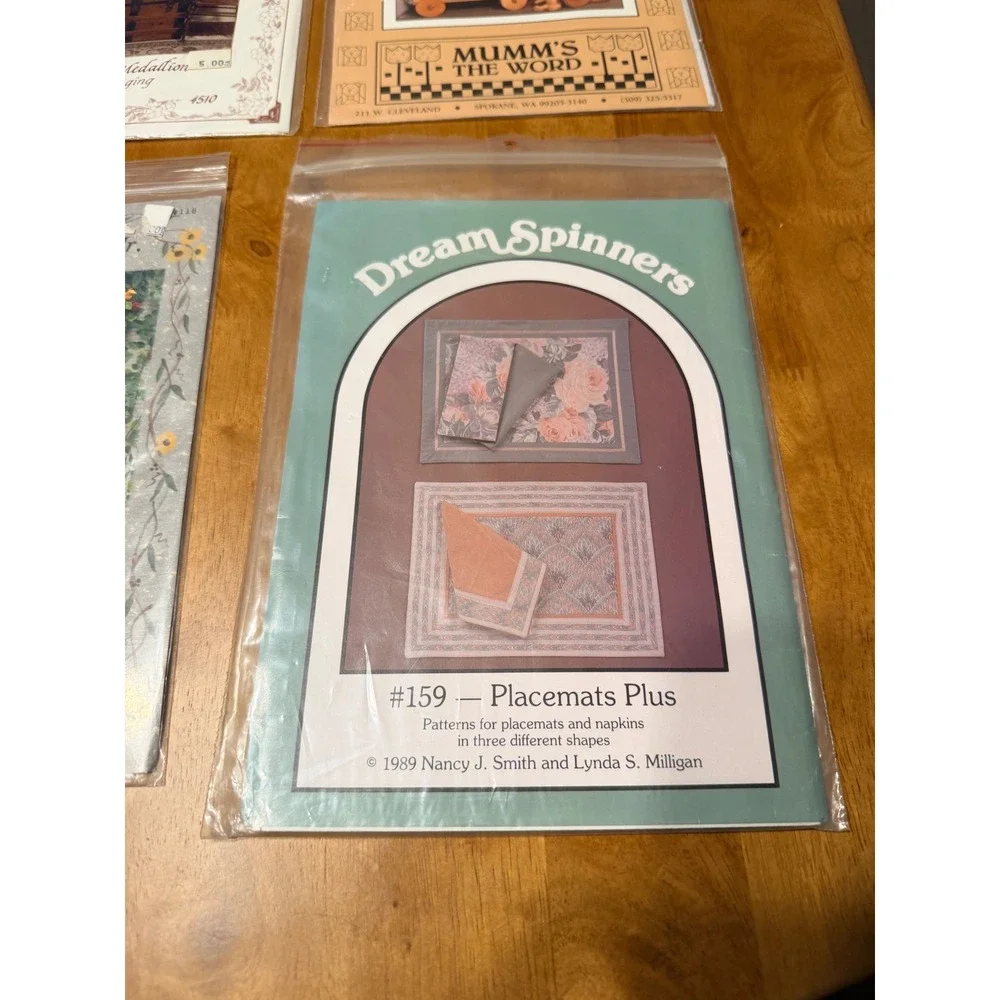 Vintage Quilting Sewing Pattern Lot Wall Hanging Placemats Bears 8pc Mixed Brand